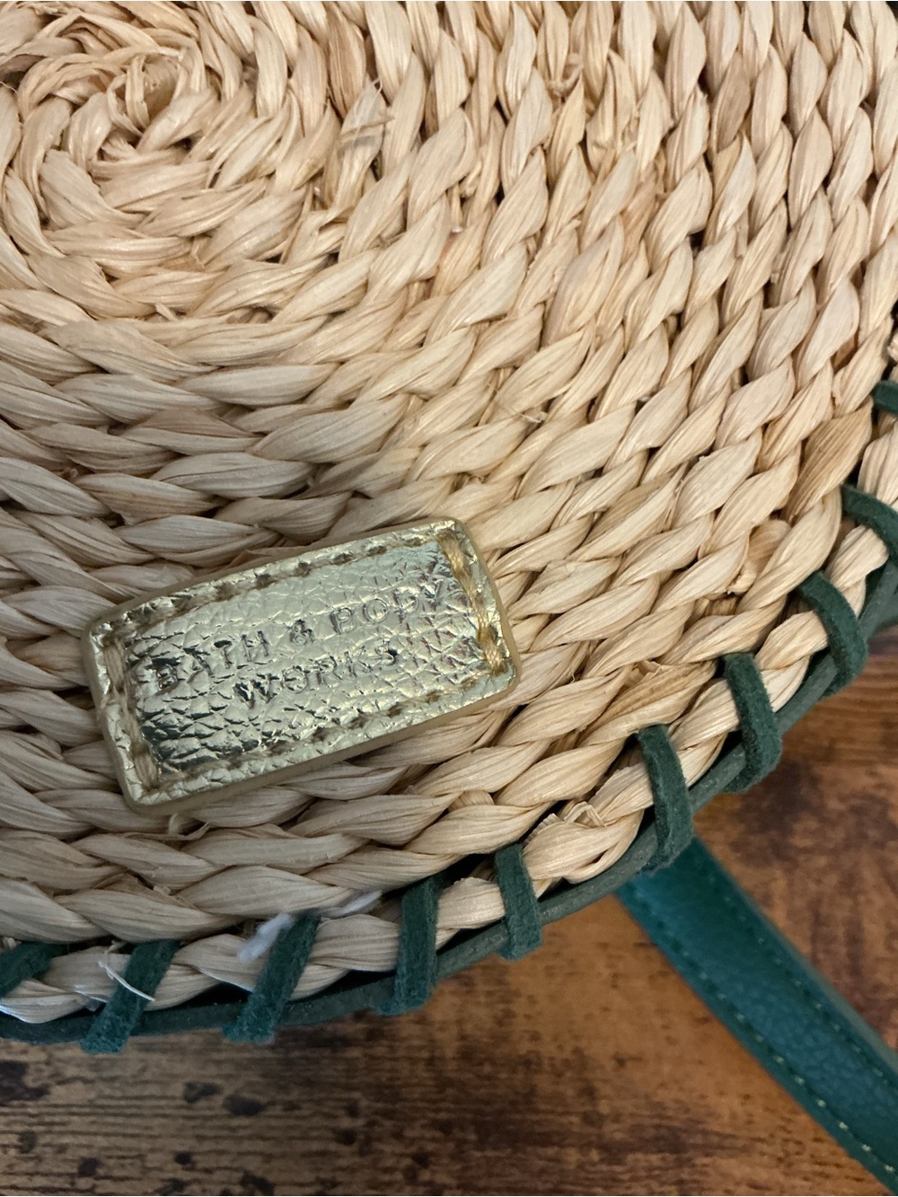 Woven Straw Circle Crossbody Bag with Green Trim, BOHO, EUC - Picture 5 of 6